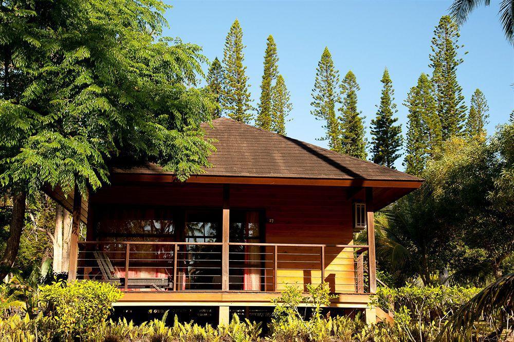 Oure Lodge Beach Resort Kuto Exterior photo